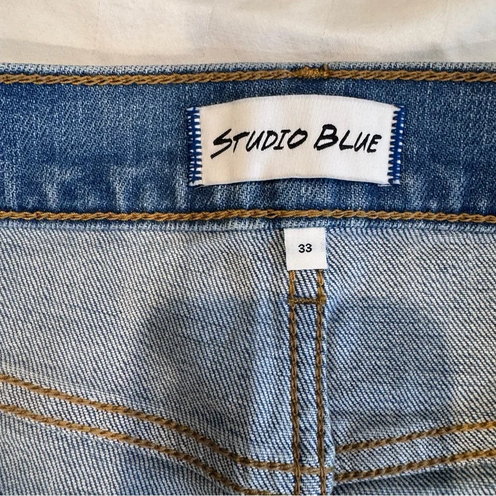 Studio Blue Classic Distressed Denim Cut‎ Off Shorts, Size 16